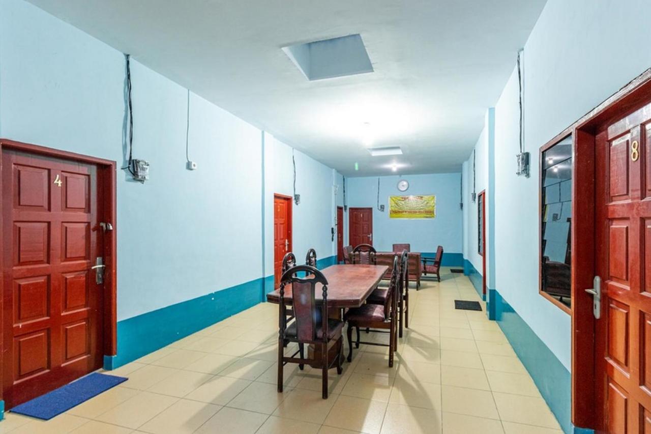 RedDoorz Syariah @ Jalan Setiabudi Medan 3 Bagian luar foto